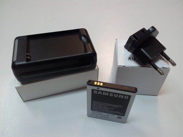 Base cargadora Samsung Galaxy Ace con batería original