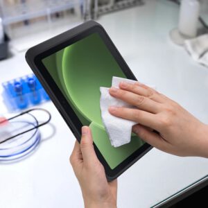 Galaxy Tab Active5 limpieza con productos desinfectantes