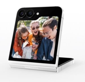 Samsung Galaxy Z Flip7 FE selfie